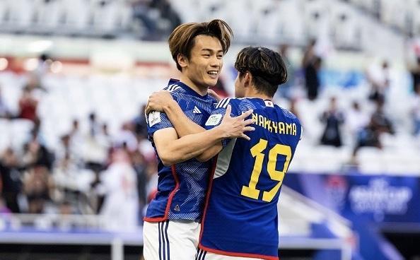 悬念更为复 悬念更为复