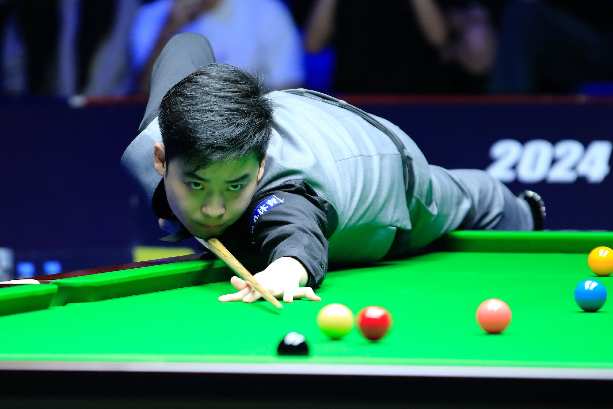 他们开始展 他们开始展