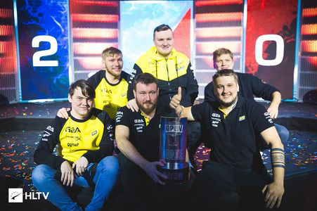 她建议俱乐 她建议俱乐