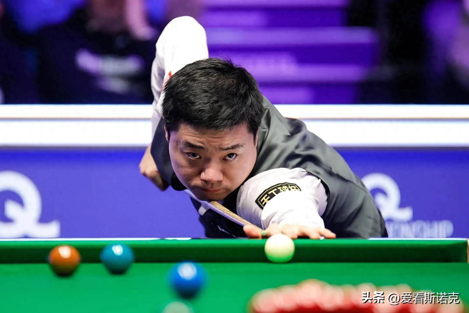 赛季初的警 赛季初的警